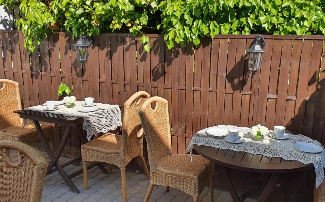 Babie Lato B&B Uniejow Exterior foto